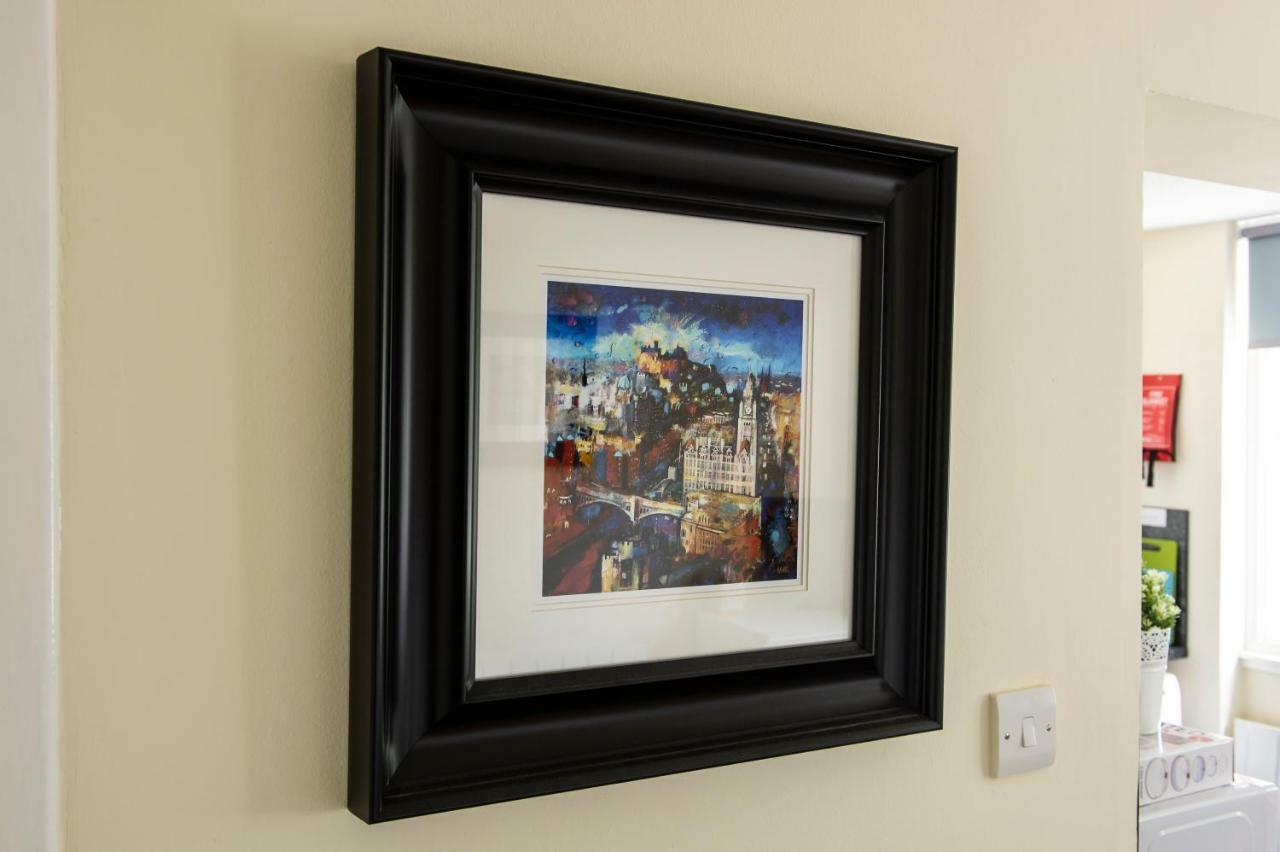 Stunning Studio Apartment Castle View Edimburgo Esterno foto