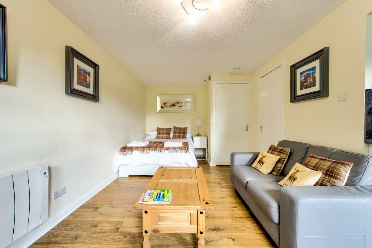 Stunning Studio Apartment Castle View Edimburgo Esterno foto