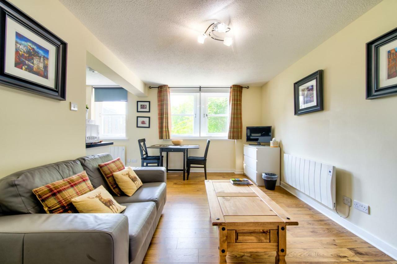 Stunning Studio Apartment Castle View Edimburgo Esterno foto